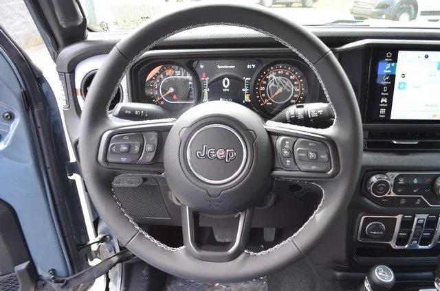 new 2025 Jeep Wrangler car, priced at $49,359