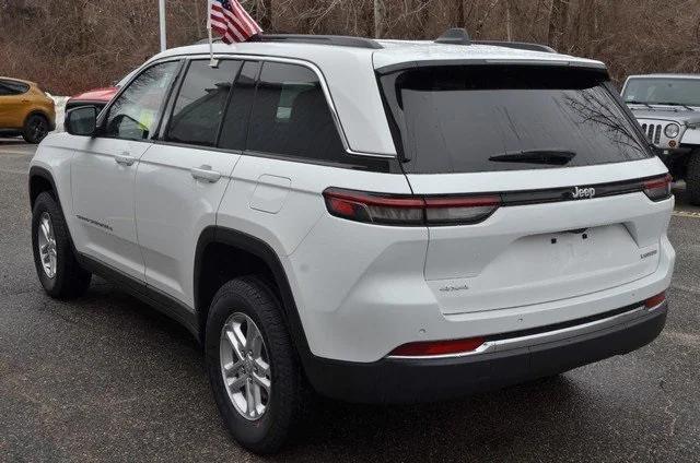 new 2025 Jeep Grand Cherokee car, priced at $38,330