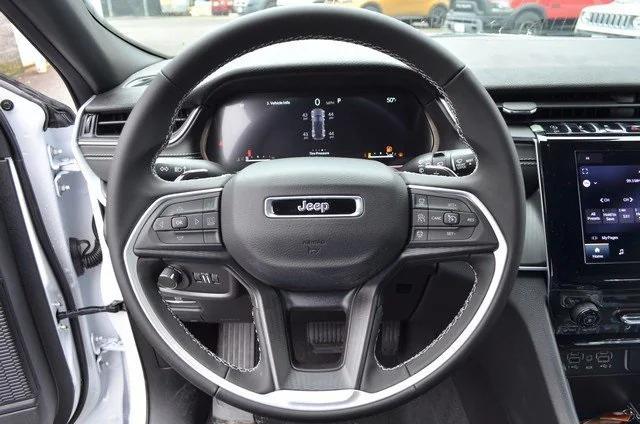 new 2025 Jeep Grand Cherokee car, priced at $38,330