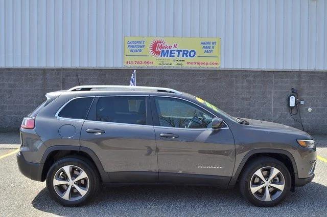 used 2021 Jeep Cherokee car, priced at $25,487