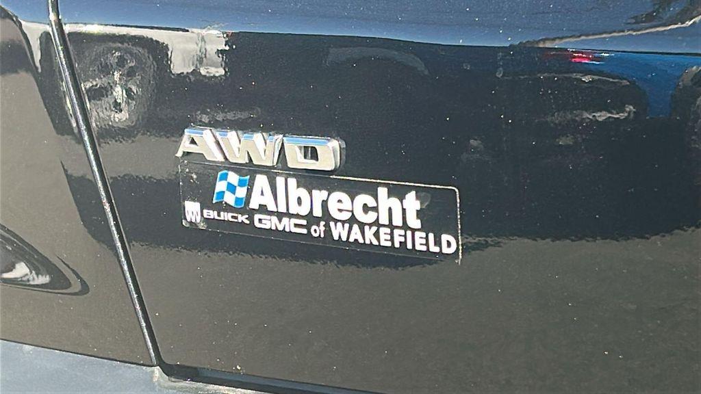 used 2022 Cadillac XT5 car, priced at $33,477