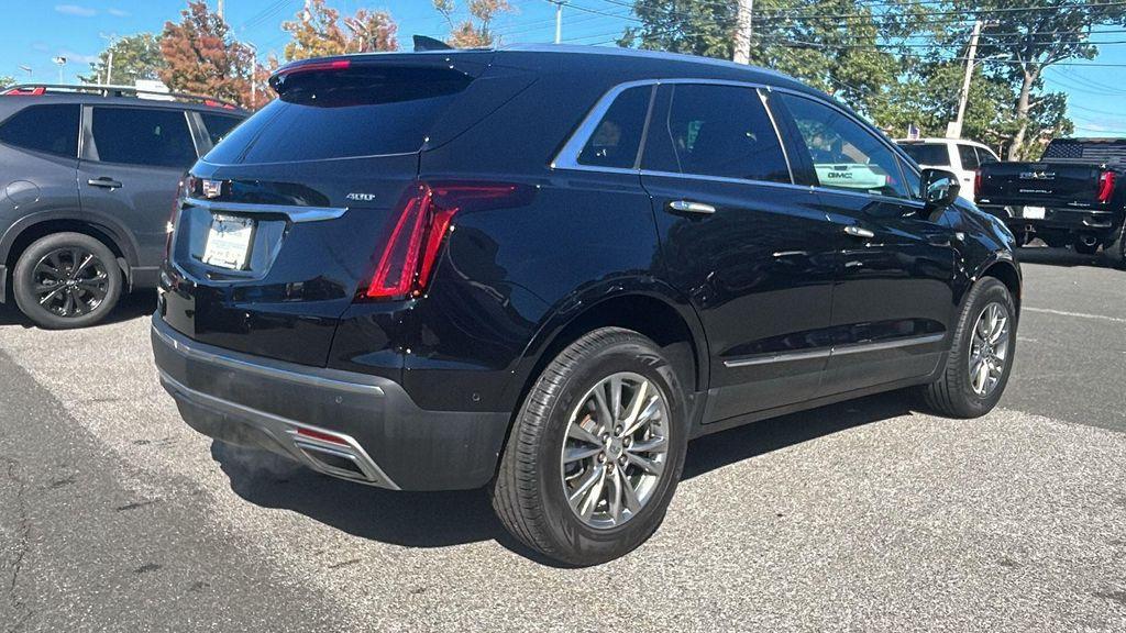 used 2022 Cadillac XT5 car, priced at $33,477