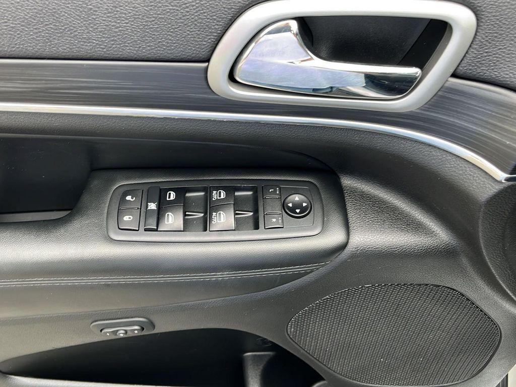 used 2020 Jeep Grand Cherokee car, priced at $21,861