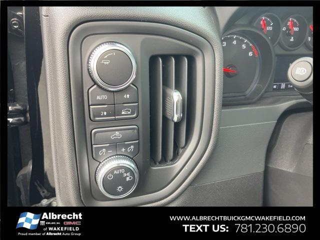 new 2025 GMC Sierra 1500 car, priced at $40,215