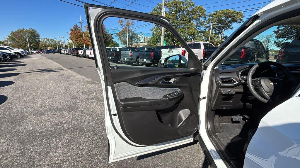 used 2023 Chevrolet TrailBlazer car, priced at $20,687