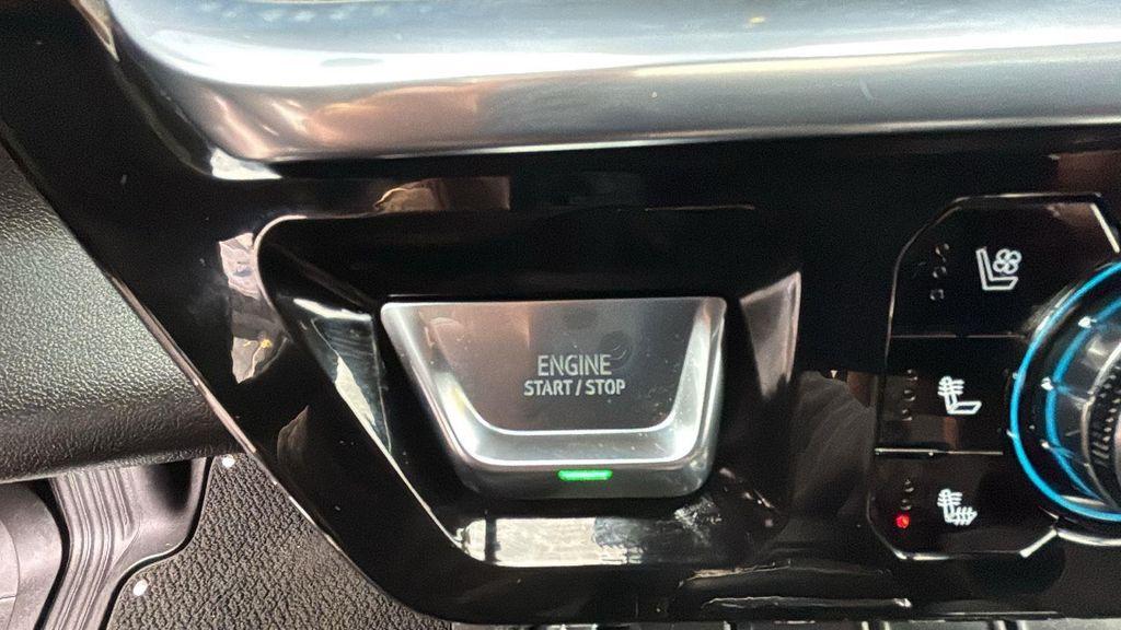 used 2022 GMC Sierra 1500 car, priced at $52,225