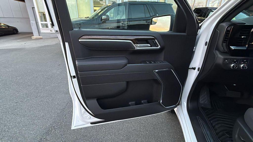 new 2026 GMC Sierra 1500 car, priced at $47,046