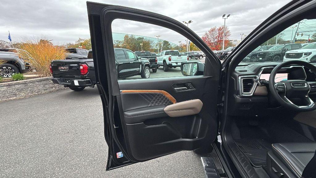 used 2023 GMC Canyon car, priced at $41,863