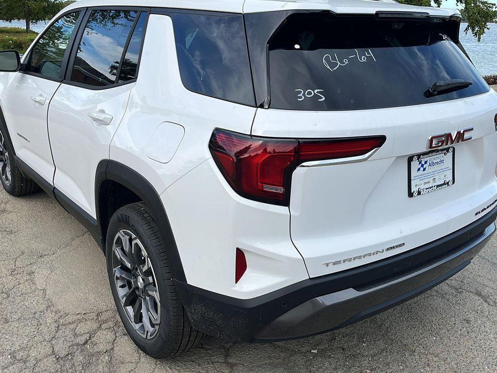 new 2026 GMC Terrain car, priced at $35,607