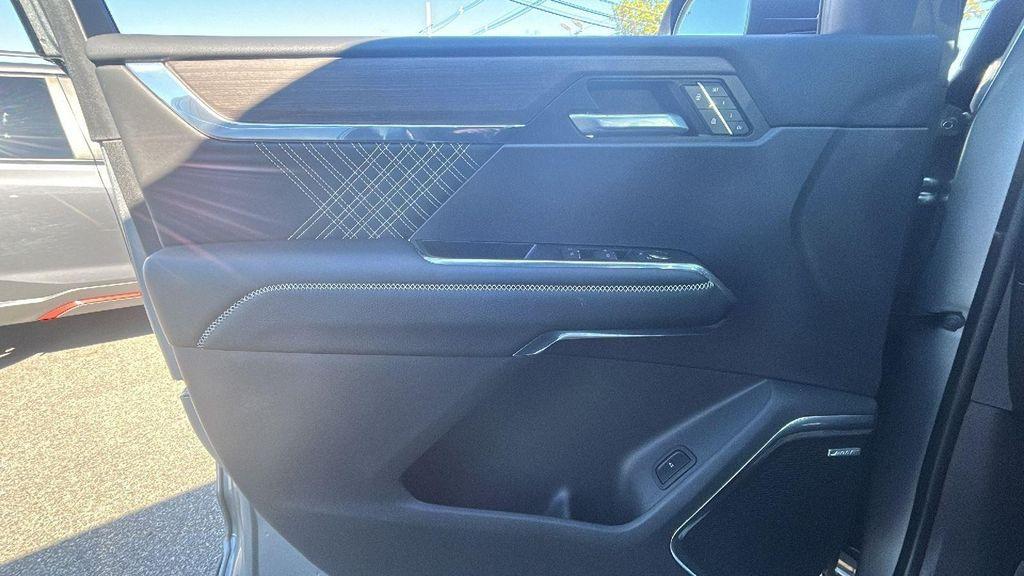 new 2024 GMC Acadia car, priced at $47,733