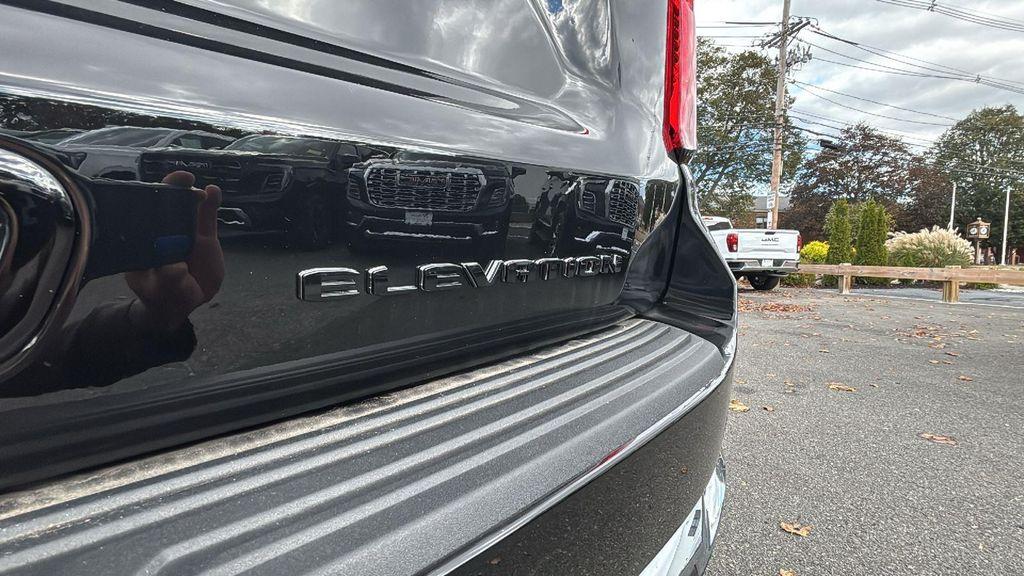 new 2025 GMC Yukon XL car, priced at $74,889