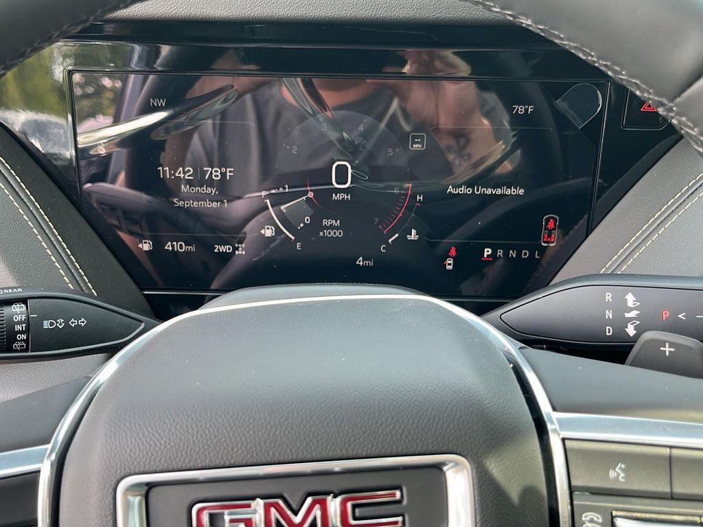 new 2025 GMC Yukon XL car, priced at $76,833