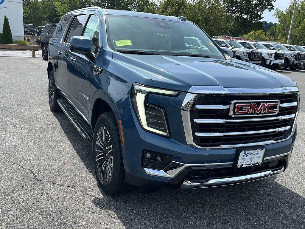 new 2025 GMC Yukon XL car, priced at $76,833