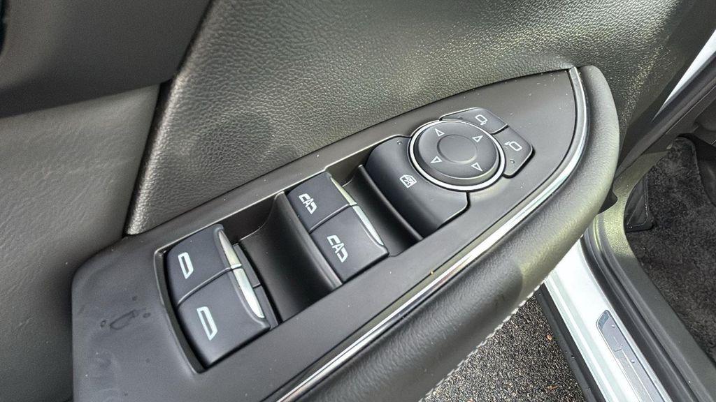 used 2025 Buick Envision car, priced at $43,497