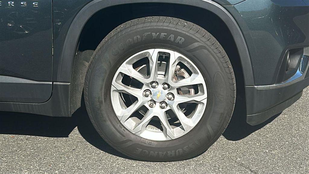 used 2019 Chevrolet Traverse car, priced at $17,873