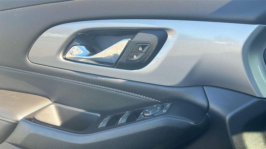 used 2019 Chevrolet Traverse car, priced at $17,873