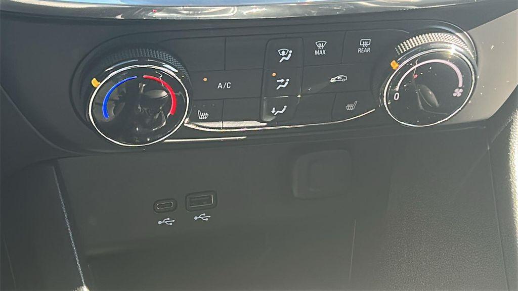 used 2025 Buick Encore GX car, priced at $23,987