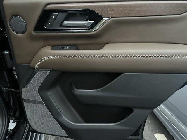 used 2025 GMC Yukon car, priced at $105,000