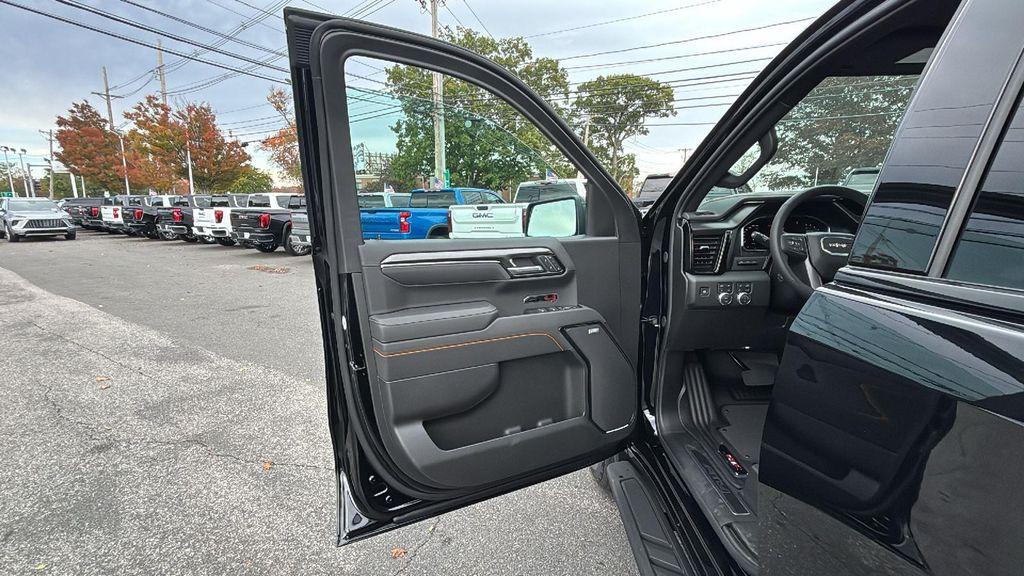 new 2026 GMC Sierra 1500 car, priced at $69,095