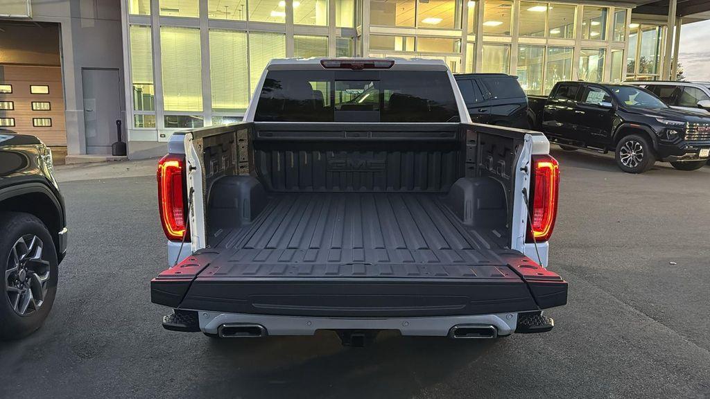 new 2026 GMC Sierra 1500 car, priced at $77,065