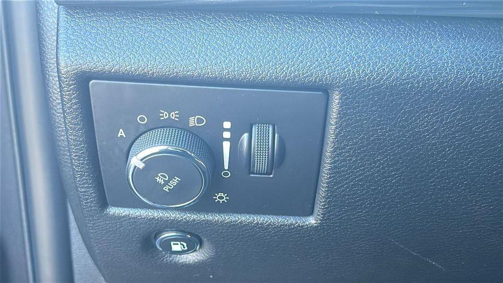 used 2019 Jeep Grand Cherokee car, priced at $21,723