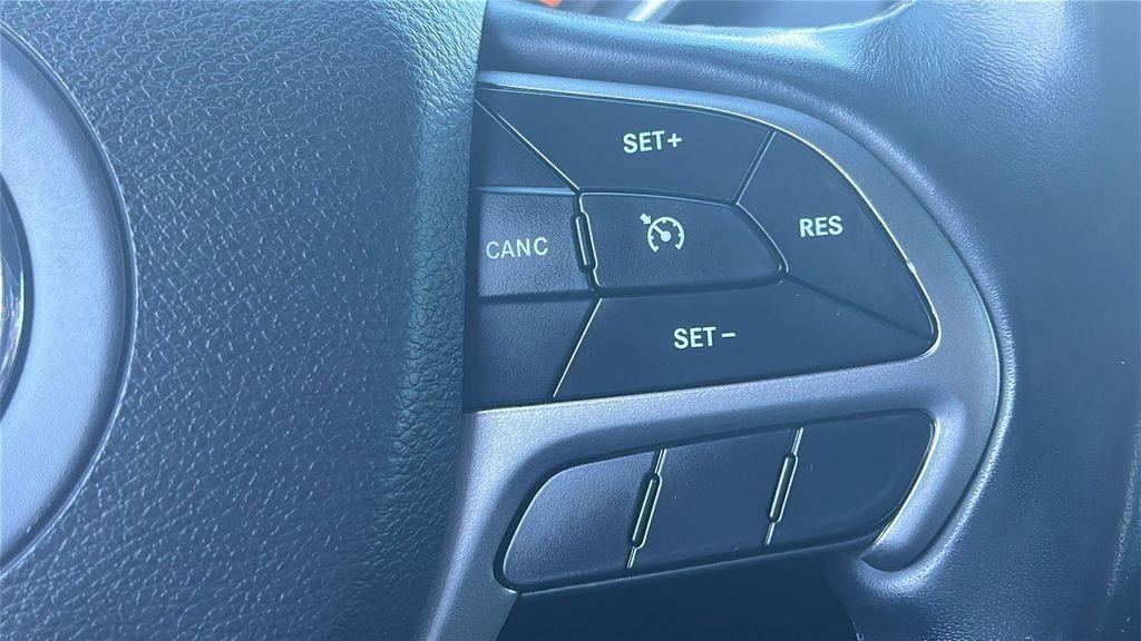 used 2019 Jeep Grand Cherokee car, priced at $21,723