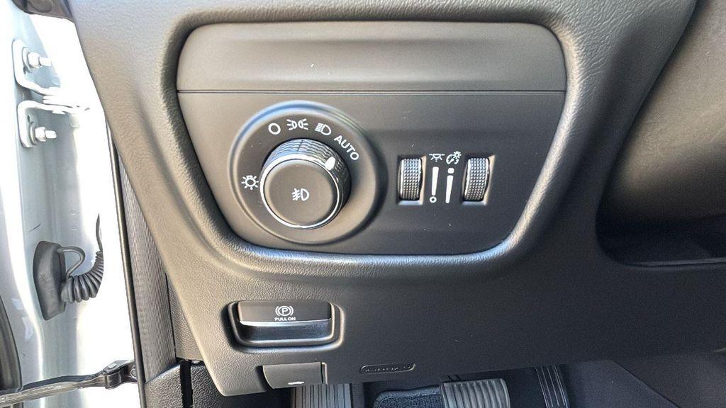 used 2022 Jeep Grand Cherokee L car, priced at $34,987