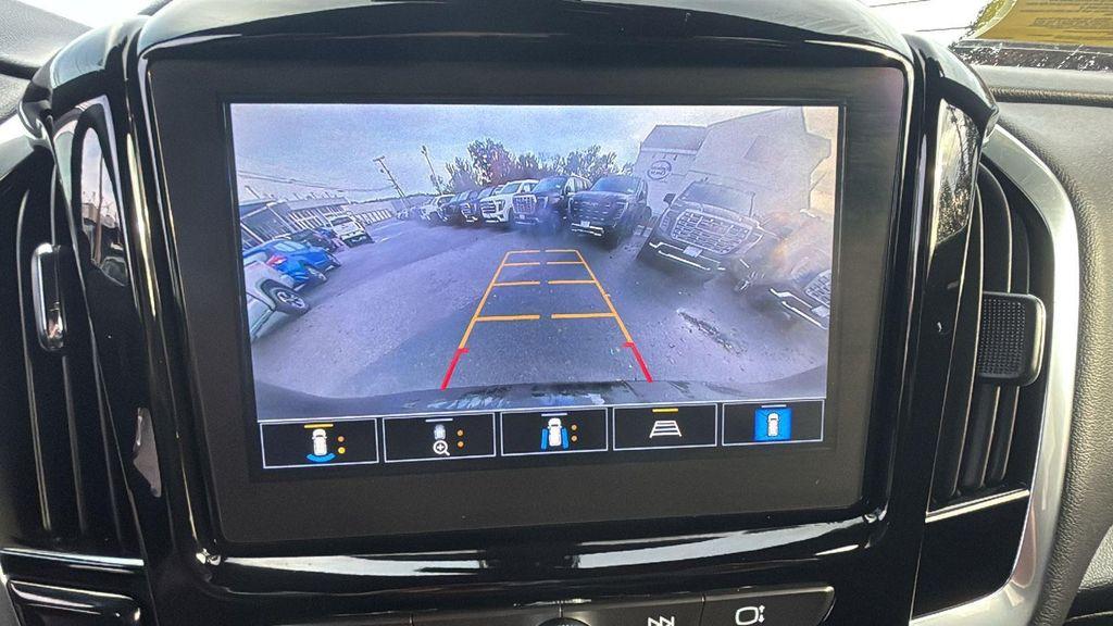 used 2024 Chevrolet Traverse car, priced at $39,477