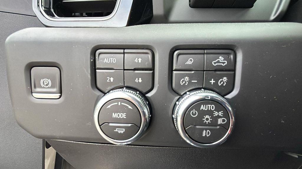 new 2026 GMC Sierra 2500 car, priced at $75,220