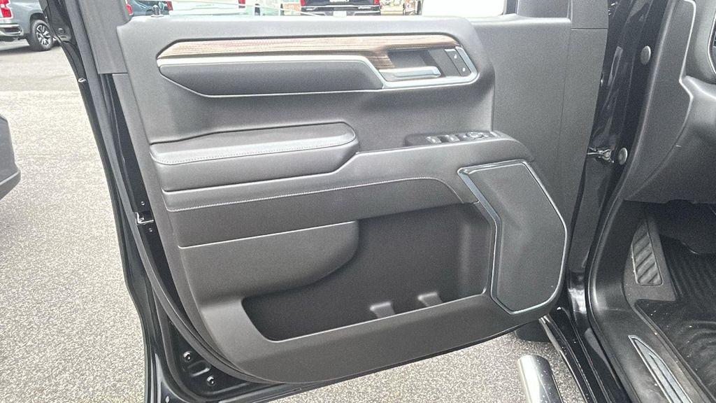 used 2022 Chevrolet Silverado 1500 car, priced at $35,487