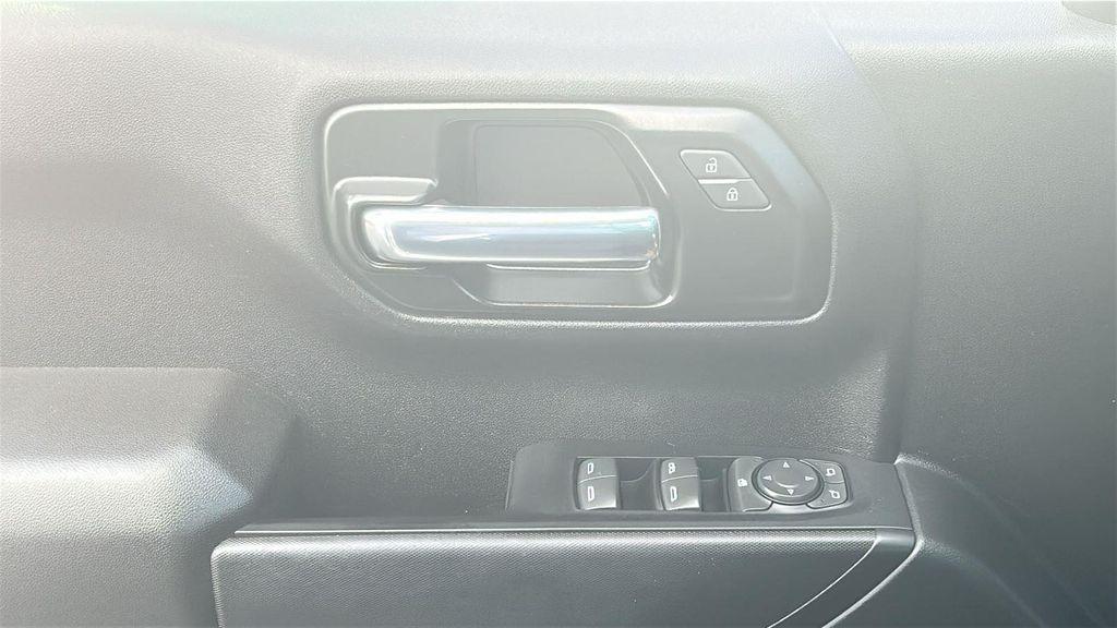 used 2022 Chevrolet Silverado 1500 car, priced at $34,821