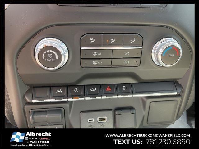 new 2025 GMC Sierra 1500 car, priced at $40,204