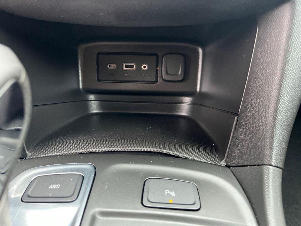 used 2022 Chevrolet Equinox car, priced at $21,463