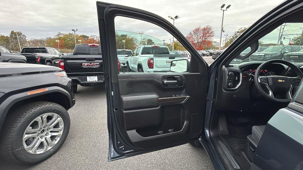 used 2022 Chevrolet Silverado 1500 car, priced at $33,621