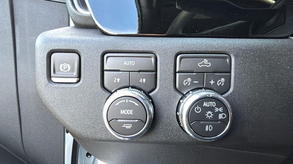 new 2026 GMC Sierra 1500 car, priced at $47,187