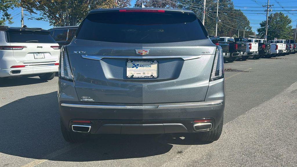 used 2021 Cadillac XT5 car, priced at $29,688