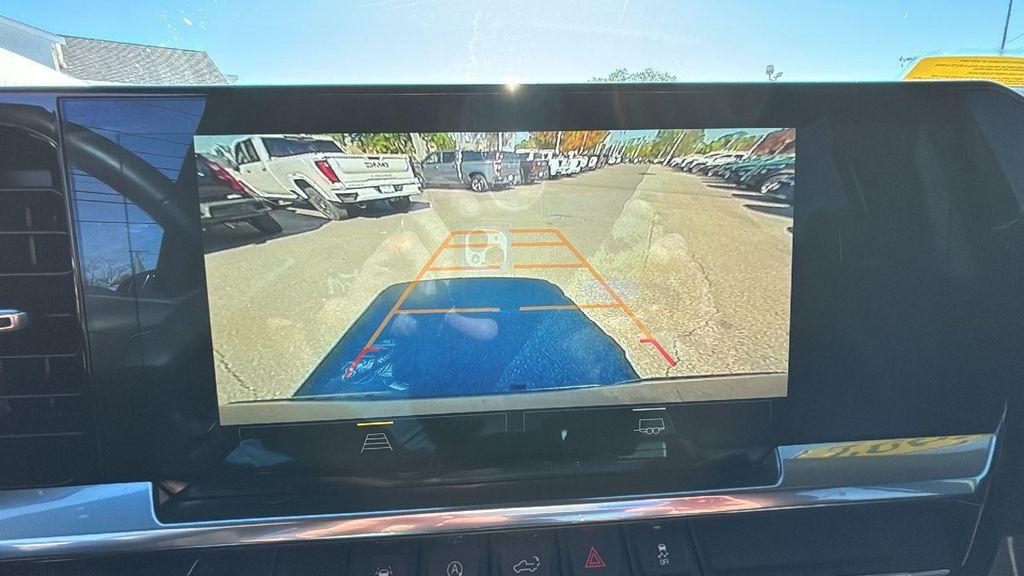 used 2022 Chevrolet Silverado 1500 car, priced at $34,381