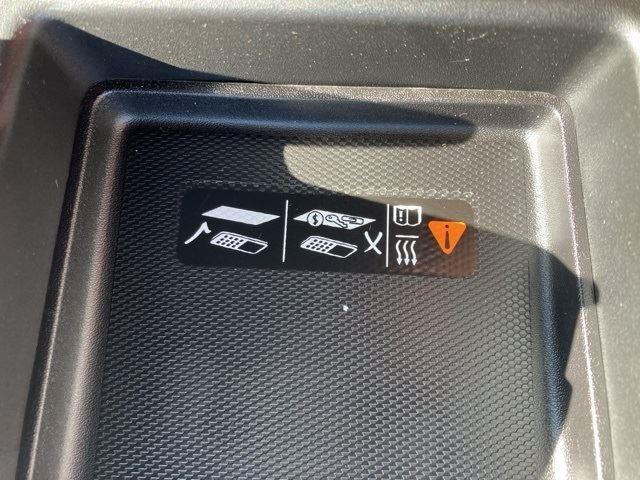 new 2025 GMC Sierra 1500 car, priced at $50,141