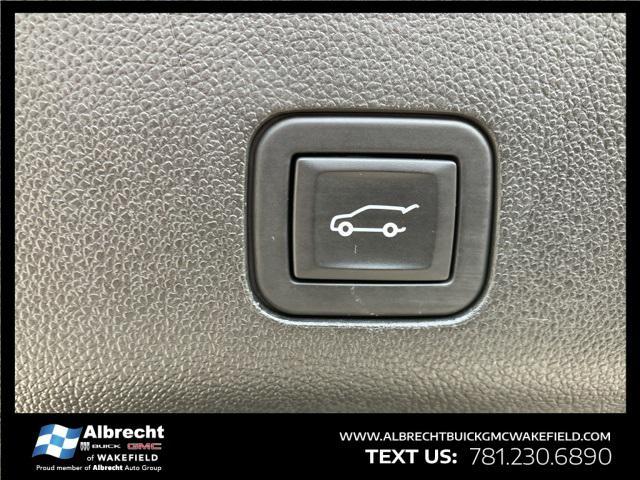 used 2023 GMC Yukon car, priced at $63,982
