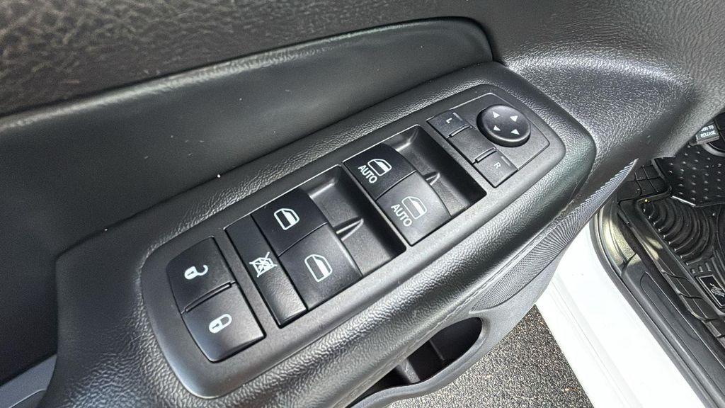 used 2018 Jeep Grand Cherokee car, priced at $18,877