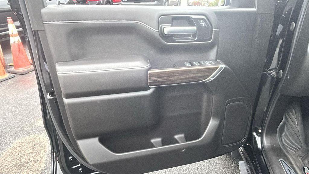 used 2021 Chevrolet Silverado 1500 car, priced at $35,998