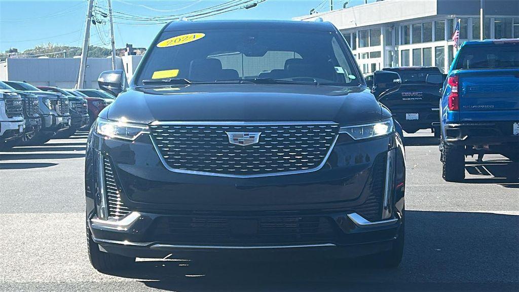 used 2024 Cadillac XT6 car, priced at $49,987