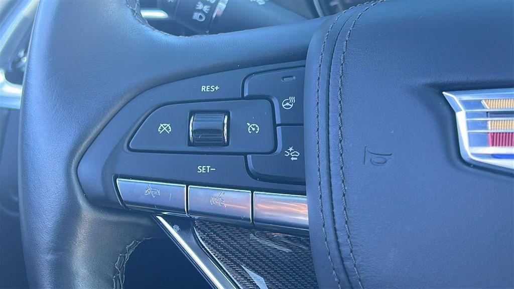 used 2024 Cadillac XT6 car, priced at $49,987