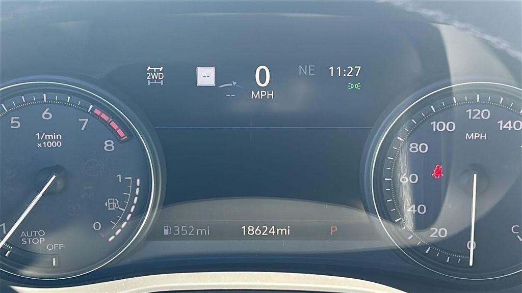 used 2024 Cadillac XT6 car, priced at $49,987