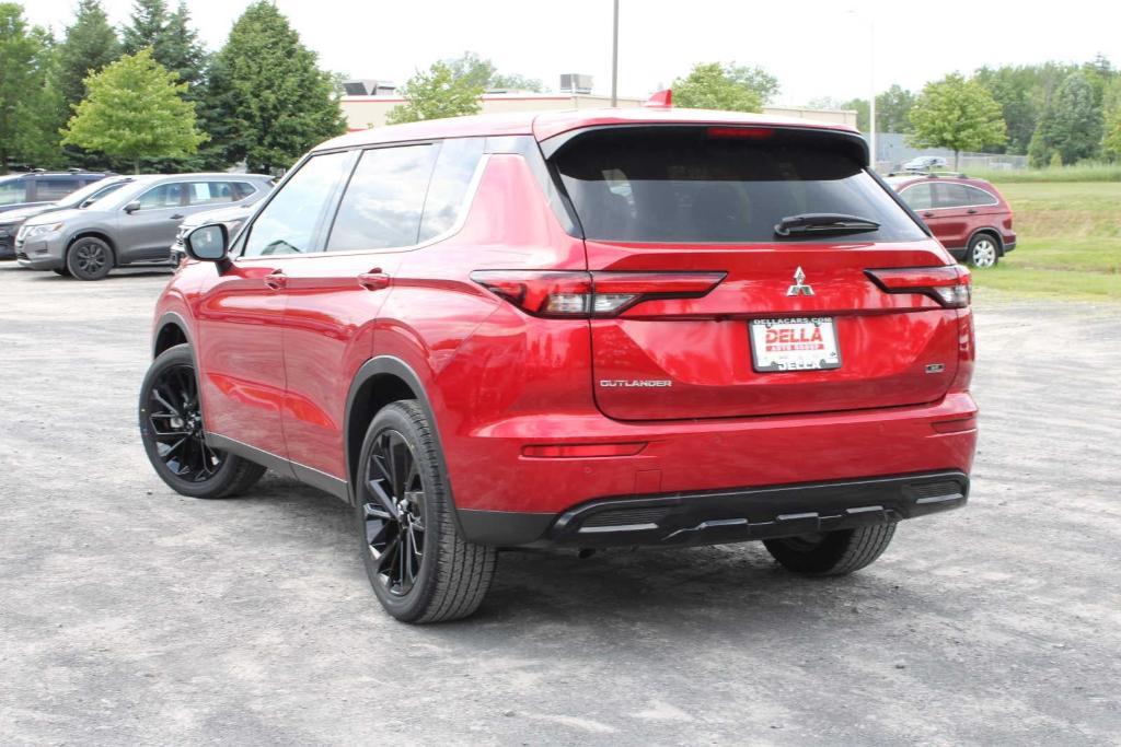 new 2024 Mitsubishi Outlander car, priced at $35,404