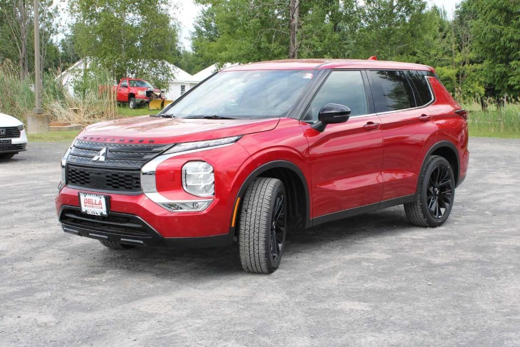 new 2024 Mitsubishi Outlander car, priced at $35,404