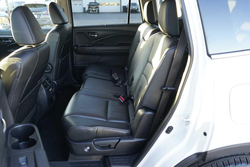 used 2022 Honda Pilot car, priced at $30,985