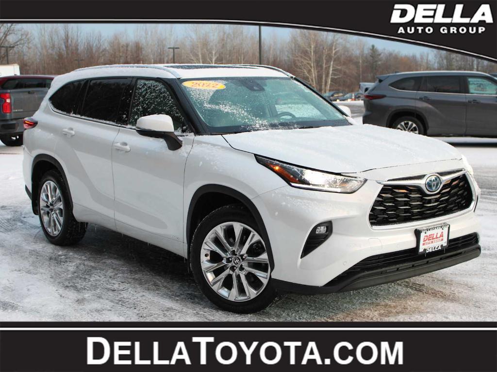 used 2022 Toyota Highlander Hybrid car, priced at $36,248