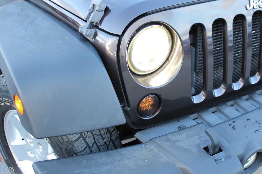 used 2013 Jeep Wrangler car, priced at $13,700