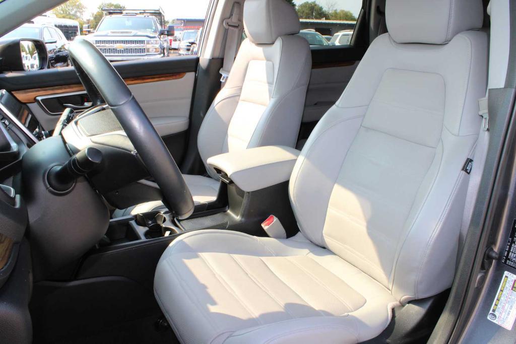 used 2019 Honda CR-V car, priced at $27,995